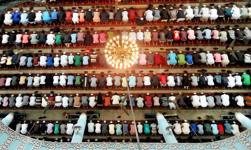 Musulmani la rugaciune