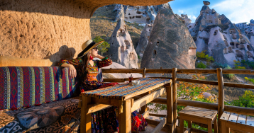 Circuit Turcia cu autocarul Hello Holidays: Cappadocia și baloanele cu aer cald - ghid complet și de ce merită