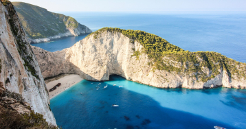 Grecia este frumoasa si toamna: iata de ce sa mergi la mare in extra-sezon Grecia este frumoasa si toamna: iata de ce sa mergi la mare in extra-sezon