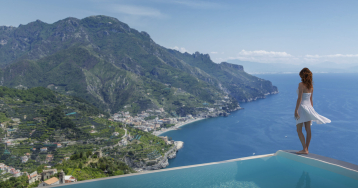 Rezerva cat mai curand sejururi pentru seniori la pret de early booking Rezerva cat mai curand sejururi pentru seniori la pret de early booking