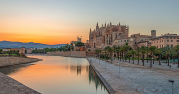 Vacanta completa in doua lumi diferite: cultura vibranta din Spania continentala si peisajele exotice din Mallorca Vacanta completa in doua lumi diferite: cultura vibranta din Spania continentala si peisajele exotice din Mallorca