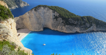 Vacanta in Grecia: Destinatii de vis pe care sa le treci pe lista in 2025 Vacanta in Grecia: Destinatii de vis pe care sa le treci pe lista in 2025