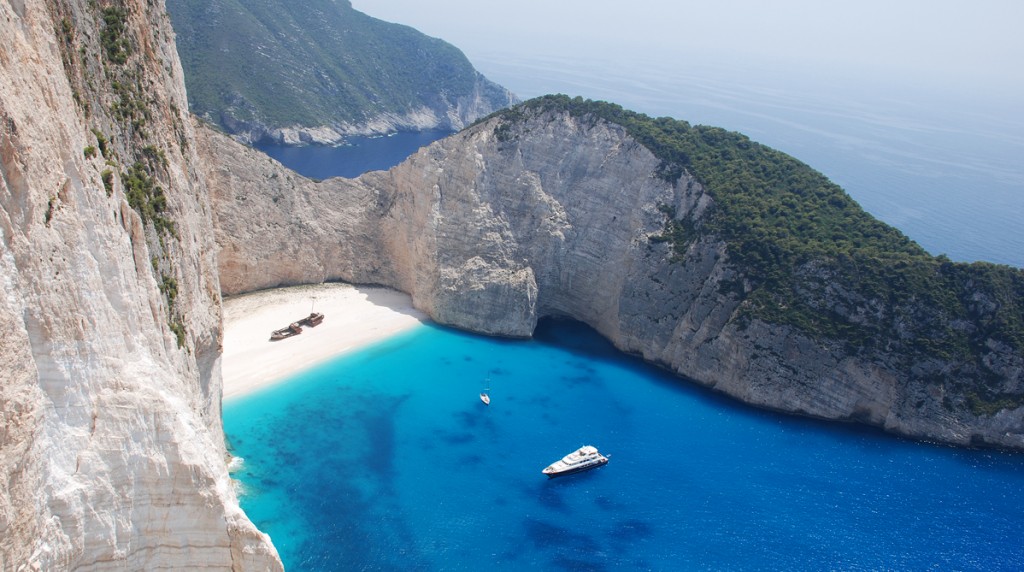 Discover-Zakynthos-and-Its-Beautiful-Beaches
