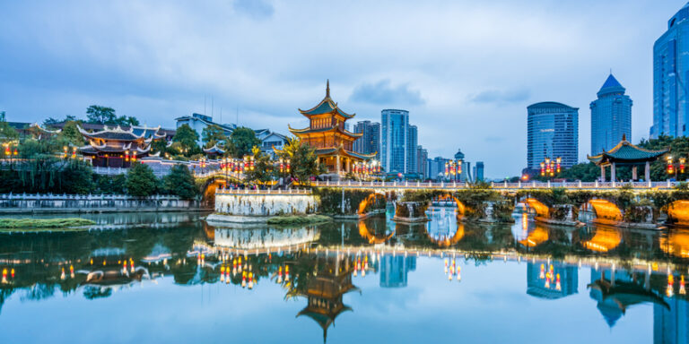 Vacanță în China 2026: Cât costă cu adevărat un circuit și ce poți cumpăra acolo