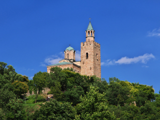  Excursie Veliko Tarnovo - Mini Bulgaria Park | 1 zi - autocar | 2025 