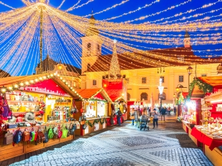 Excursie Targul de Craciun de la Sibiu, Ferma de Cerbi si Brambura Park | 1 zi - autocar | 2025   Excursie Targul de Craciun de la Sibiu, Ferma de Cerbi si Brambura Park | 1 zi - autocar | 2025