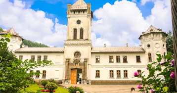Excursie Cazanele Dunarii - Cascada Bigar - Targu Jiu | 2 zile - Autocar | 2021 Excursie Cazanele Dunarii - Cascada Bigar - Targu Jiu | 2 zile - Autocar | 2021