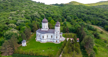 Excursie Manastirea Celic Dere - Tulcea - Enisala | 1 zi - Autocar | 2021 Excursie Manastirea Celic Dere - Tulcea - Enisala | 1 zi - Autocar | 2021