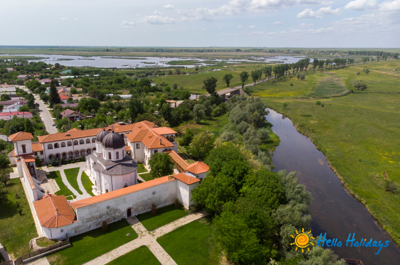 Excursie Biserica Draganescu - Parcul si Manastirea Comana | 1 zi - autocar | 2025