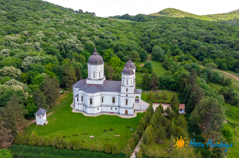 Excursie Manastirea Celic Dere - Tulcea - Enisala | 1 zi - autocar | 2025