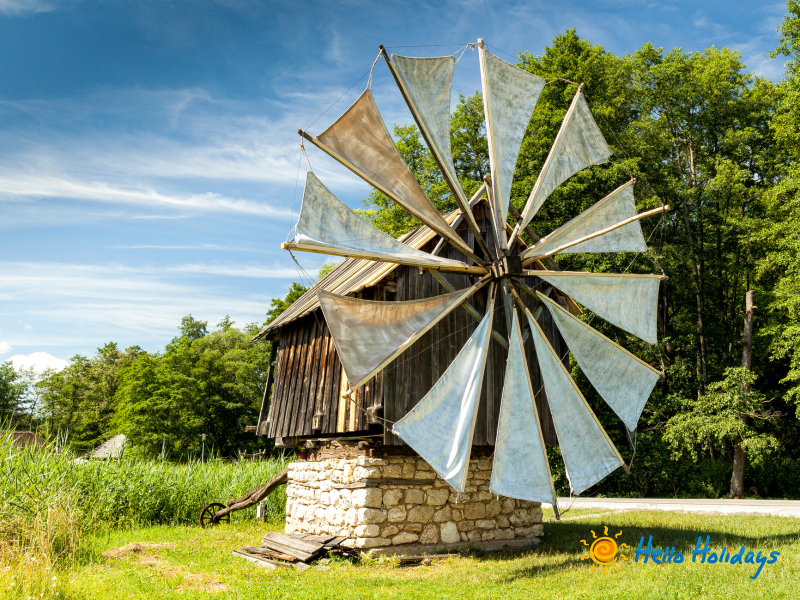 Excursie Muzeul Civilizatiei Populare Astra - Muzeul de Icoane pe sticla | 1 zi - autocar | 2026