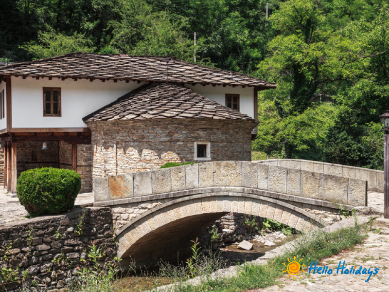 Excursie Veliko Tarnovo - Muzeul Etnografic Etar | 1 zi - autocar | 2025 Excursie Veliko Tarnovo - Muzeul Etnografic Etar | 1 zi - autocar | 2025