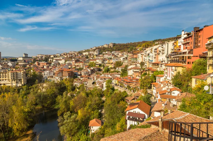Excursie Veliko Tarnovo - Muzeul Etnografic Etar | 1 zi - autocar | 2026