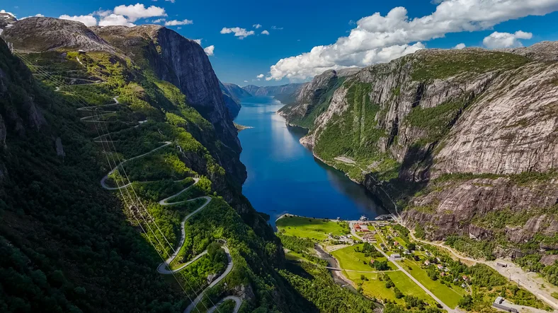 Circuit Fiorduri Scandinave | 17 zile - Autocar | 2027
