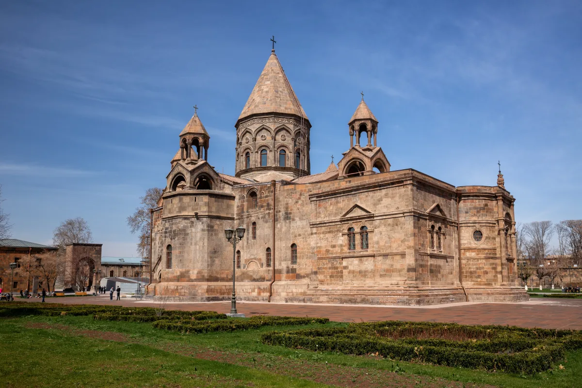 Circuit Azerbaijan – Georgia – Armenia | 11 zile - avion | 2026-2027