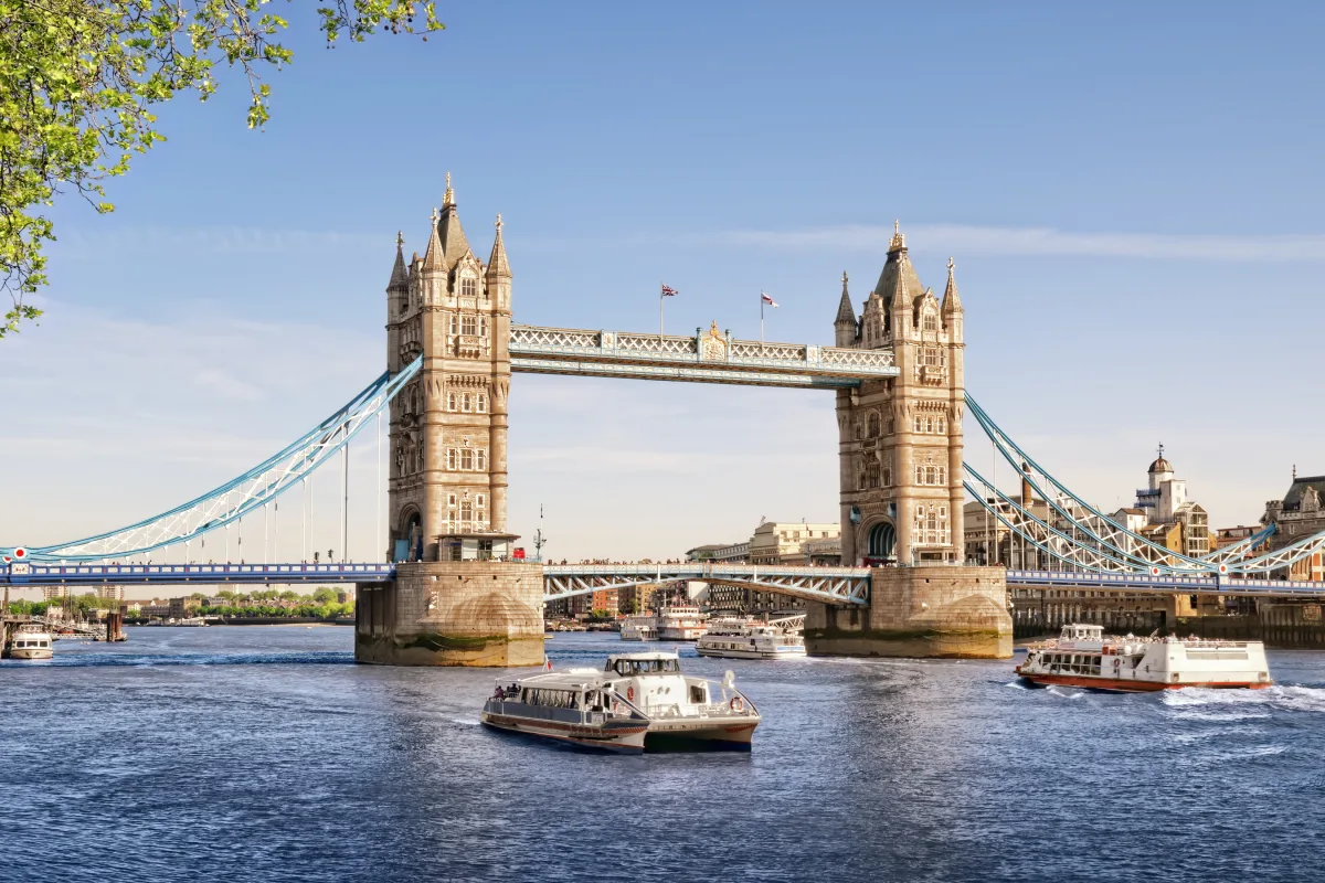 Circuit Londra - Bruxelles | 6 zile - Avion | 2027