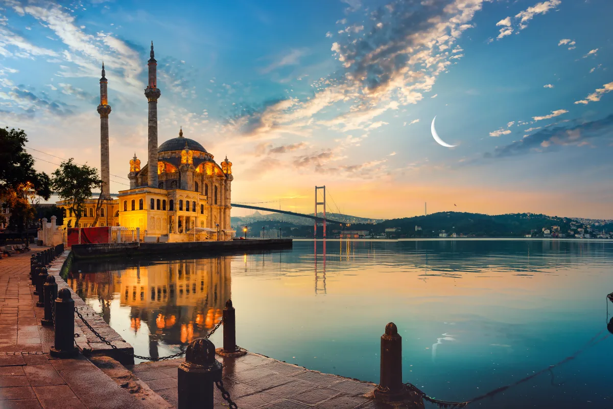 Circuit Istanbul - Comoara de pe doua continente | 5 zile - Autocar | 2026 - Hotel Istanbul Royal 3*/similar