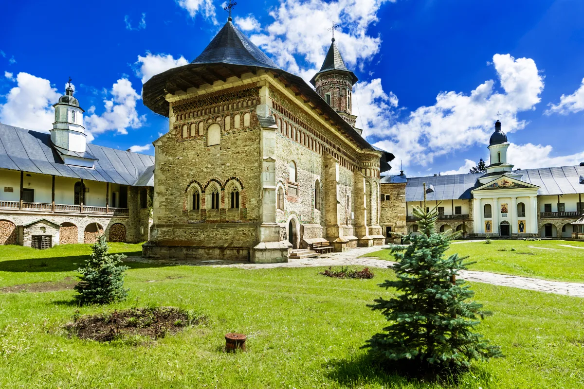 Pelerinaj la Manastirile din Neamt | 2 zile autocar | 2026
