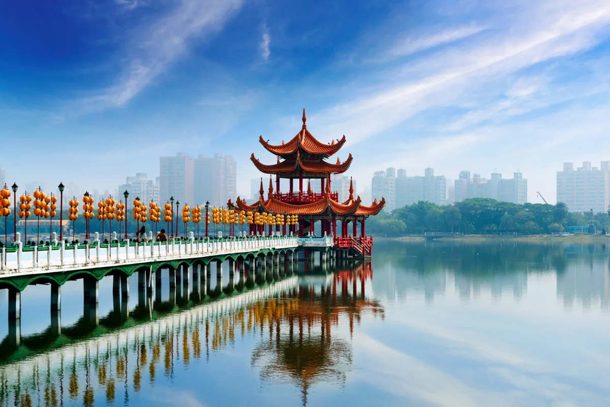 Circuit China - Revelion Hong Kong 2027 | 12 zile - Avion | De la Metropole la Traditie