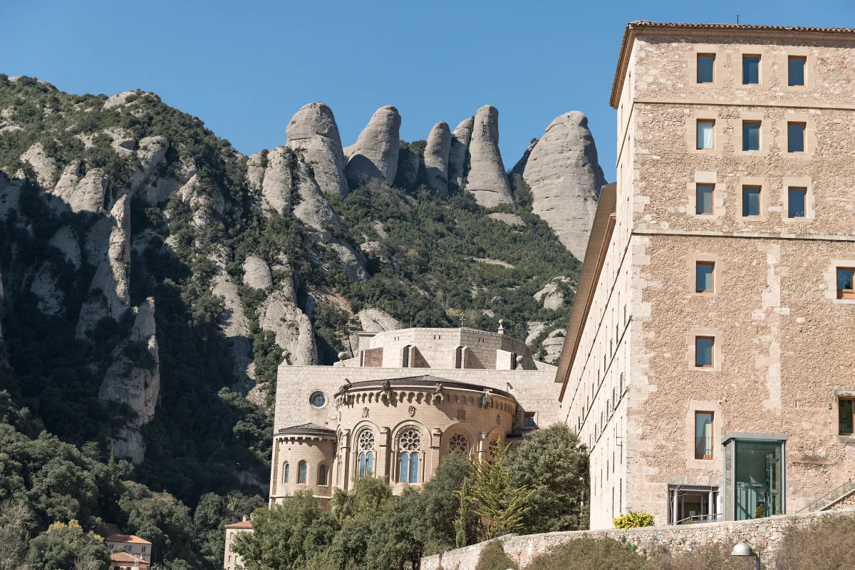 Senior Holidays Barcelona si Costa Brava | 8 zile - Avion | Plecare Iasi 2026