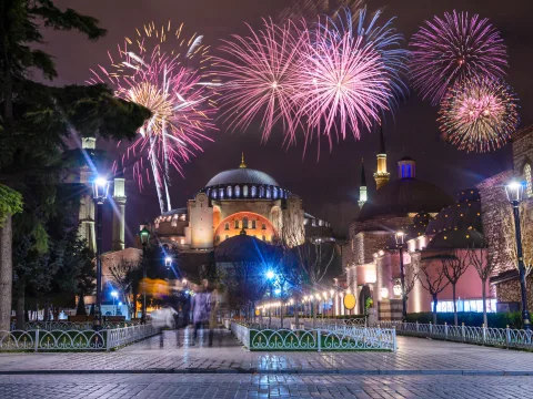 Revelion Istanbul 2027 - Hotel AHC Grand Bazaar 4*/ similar | 5 zile - Autocar