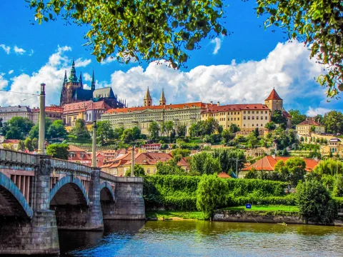 Circuit Viena - Praga - Castelele Boemiei | 7 zile - Autocar | 2027