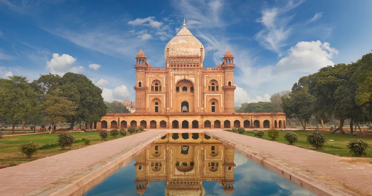 Circuit India: Varanasi & Triunghiul de Aur | 10 zile - Avion | 2027